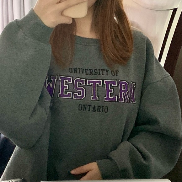 2000s vintage oversized western university sweater - Picture 2 of 4